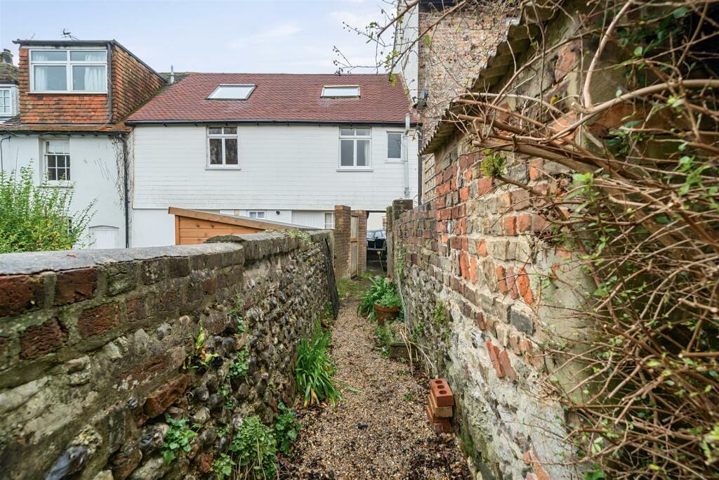 Additional image 13 of Tarrant Street, Arundel