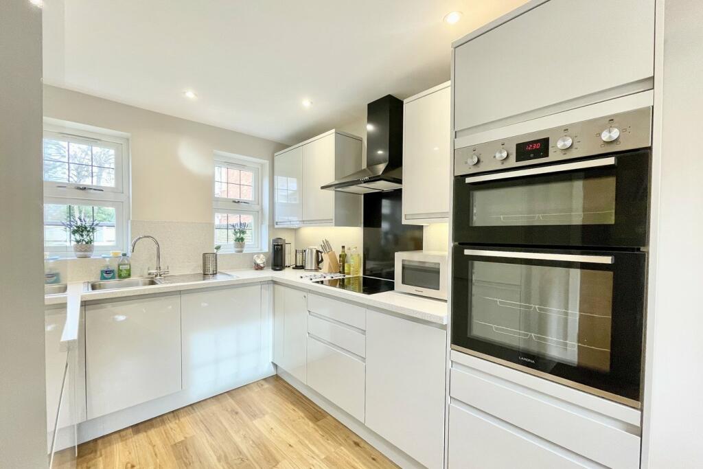 Additional image 9 of The Coach House, Wharncliffe Road, Bournemouth, BH5