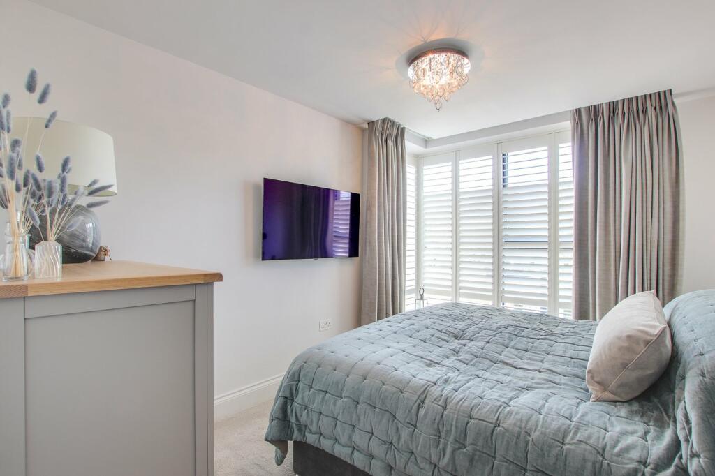 Additional image 10 of Wharncliffe Road, Highcliffe, Christchurch, BH23