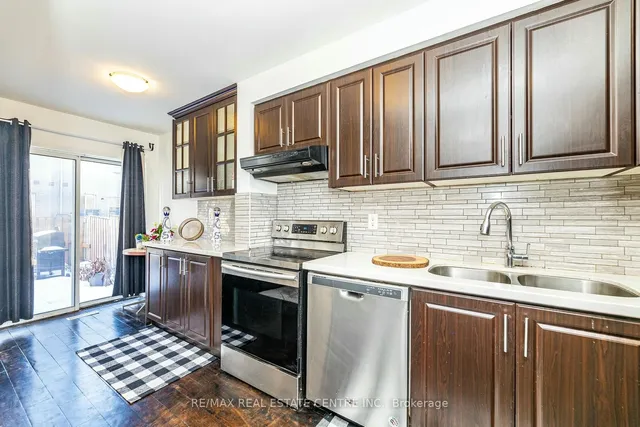 Additional image 10 of 43 Goldenlight Circ