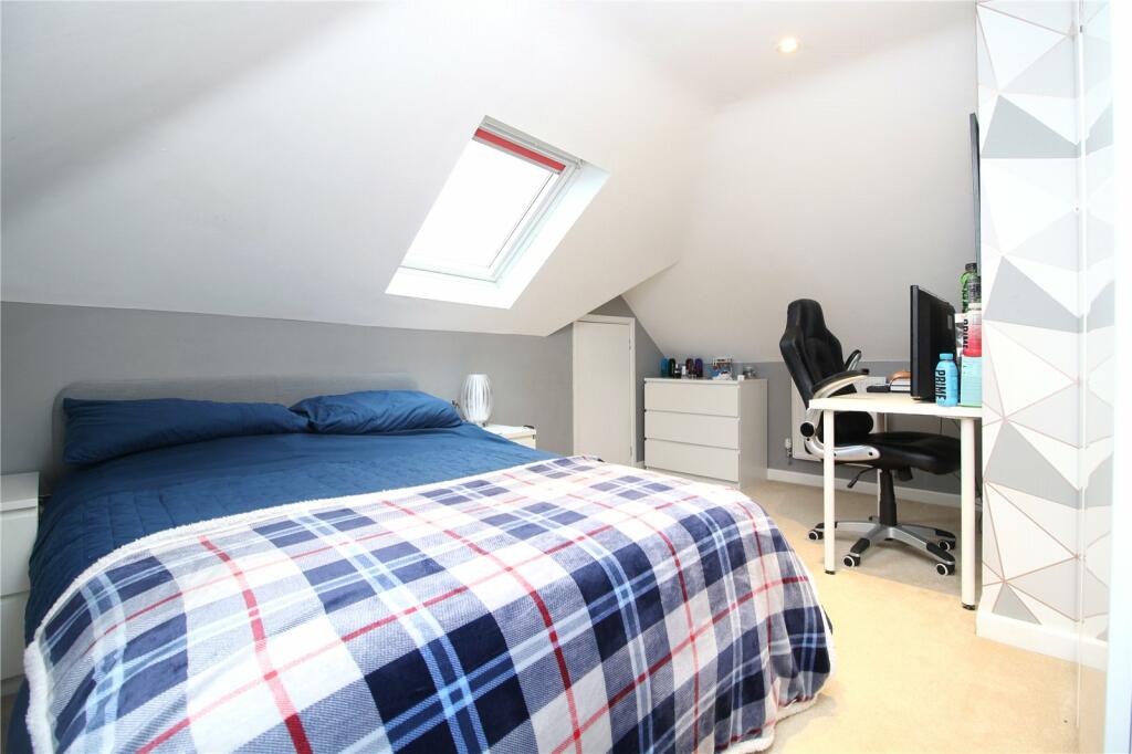 Additional image 12 of Vincent Road, New Milton, Hampshire, BH25