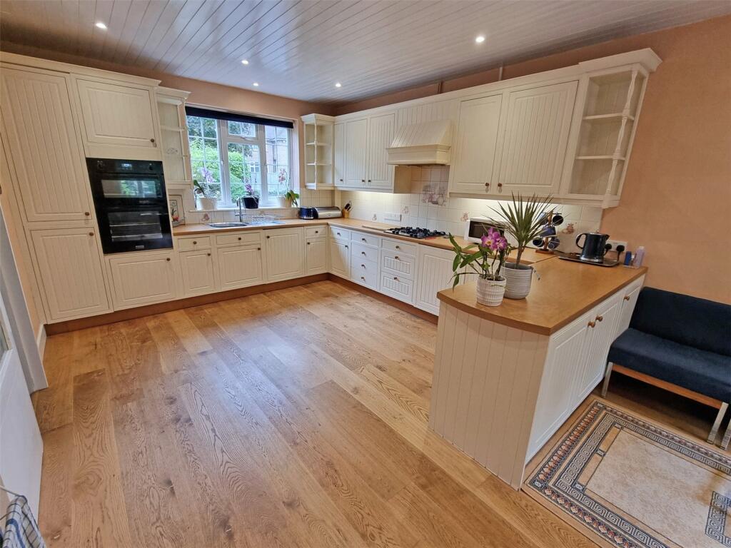 Additional image 5 of Barrs Avenue, New Milton, Hampshire, BH25