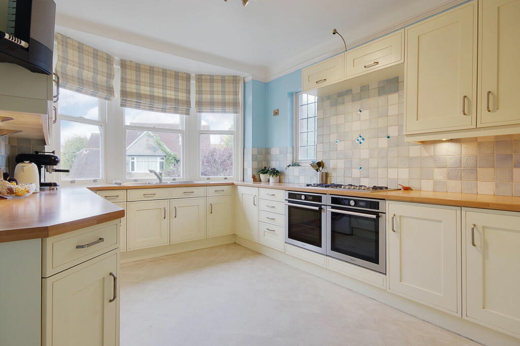 Additional image 11 of Beechwood Avenue, Bournemouth, BH5 1LX