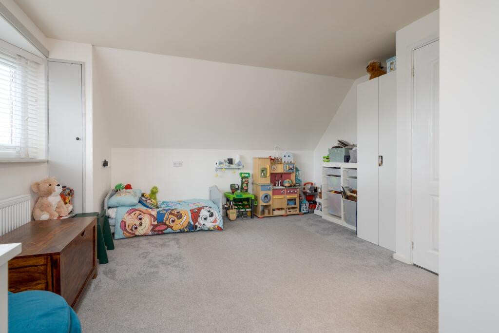 Additional image 20 of Spacious 5 Bed House with 2 Bathrooms On The Sought-After Heathfield Drive, Bolton