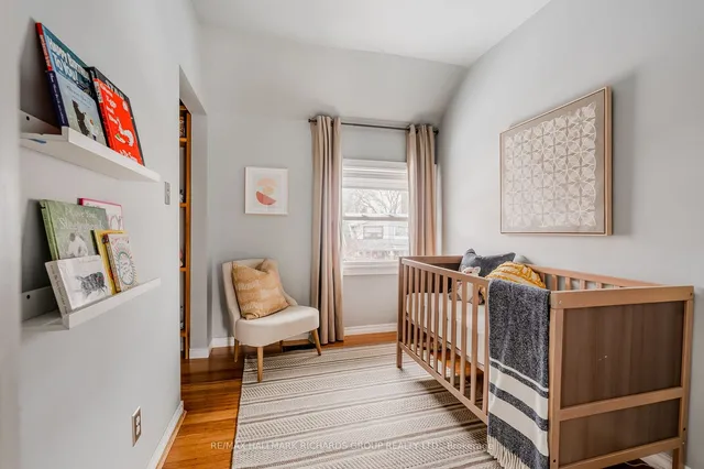 Additional image 12 of 398 Coxwell Ave