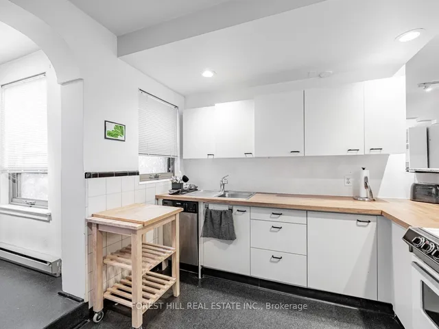 Additional image 8 of 1840 Bathurst St Unit 305