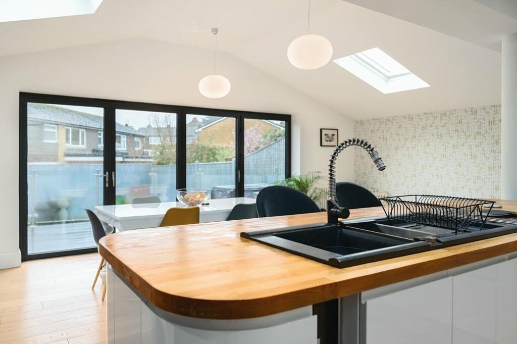 Additional image 18 of Oxen Avenue, Shoreham, West Sussex, BN43