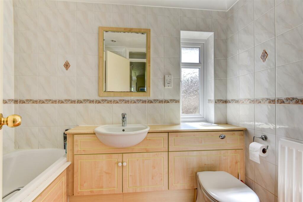 Additional image 18 of Farnefold Road, Steyning