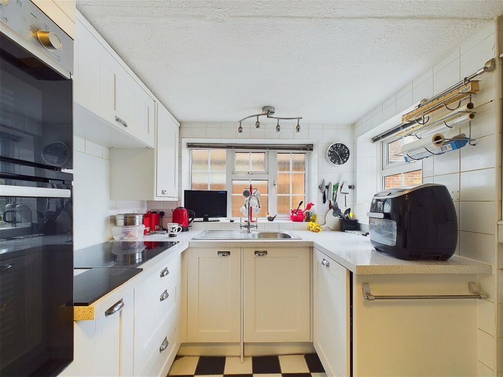 Additional image 6 of Wallace Avenue, Worthing, BN11