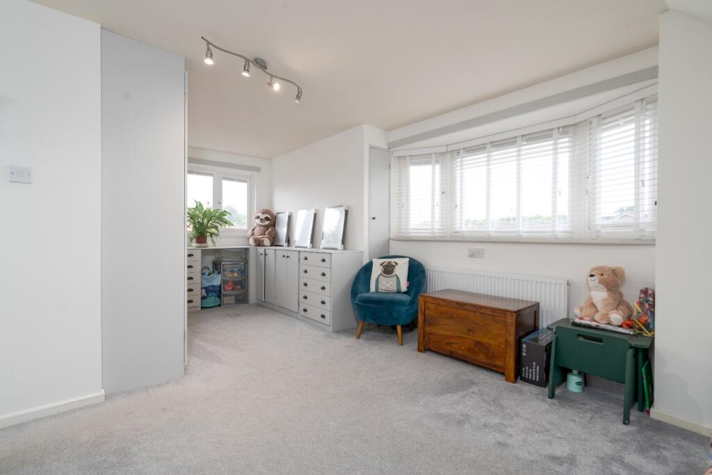 Additional image 19 of Spacious 5 Bed House with 2 Bathrooms On The Sought-After Heathfield Drive, Bolton