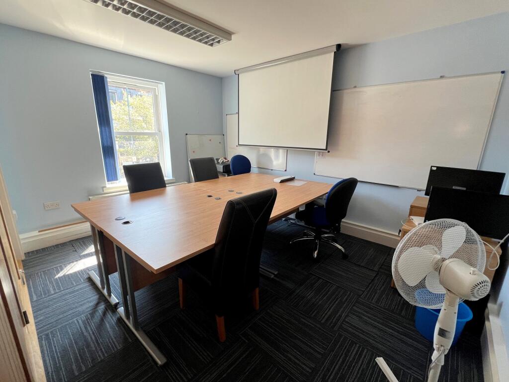 Additional image 11 of Station Road, New Milton, Hampshire. BH25 6JX