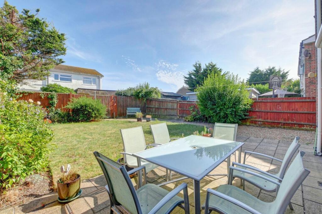 Additional image 16 of Drake Avenue, Eastbourne, BN23