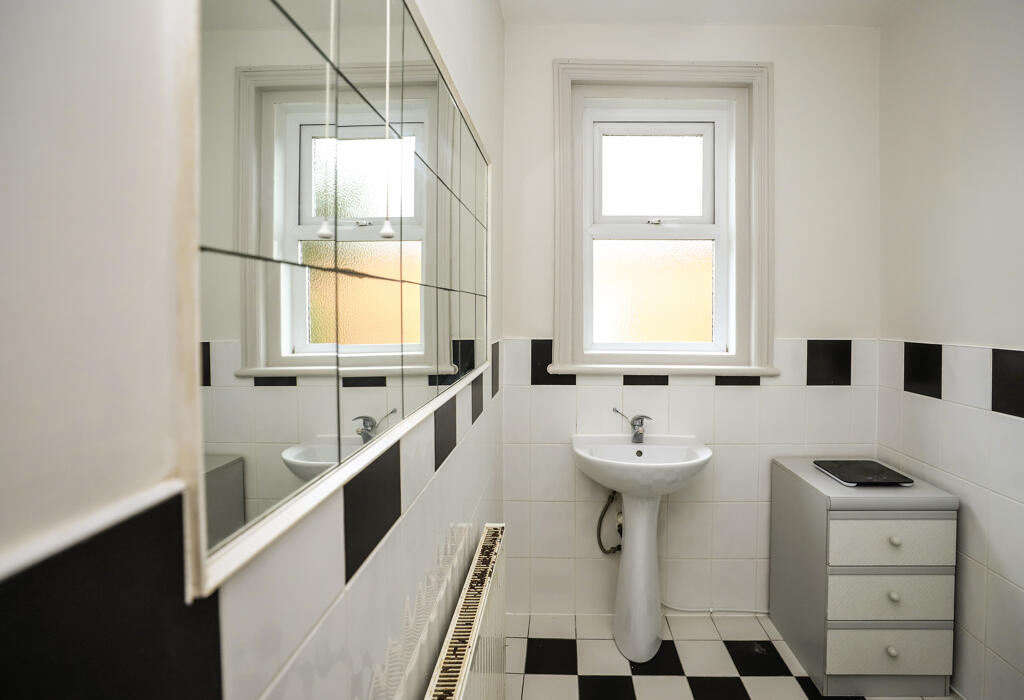 Additional image 7 of WINTON BANKS Bonham Rd