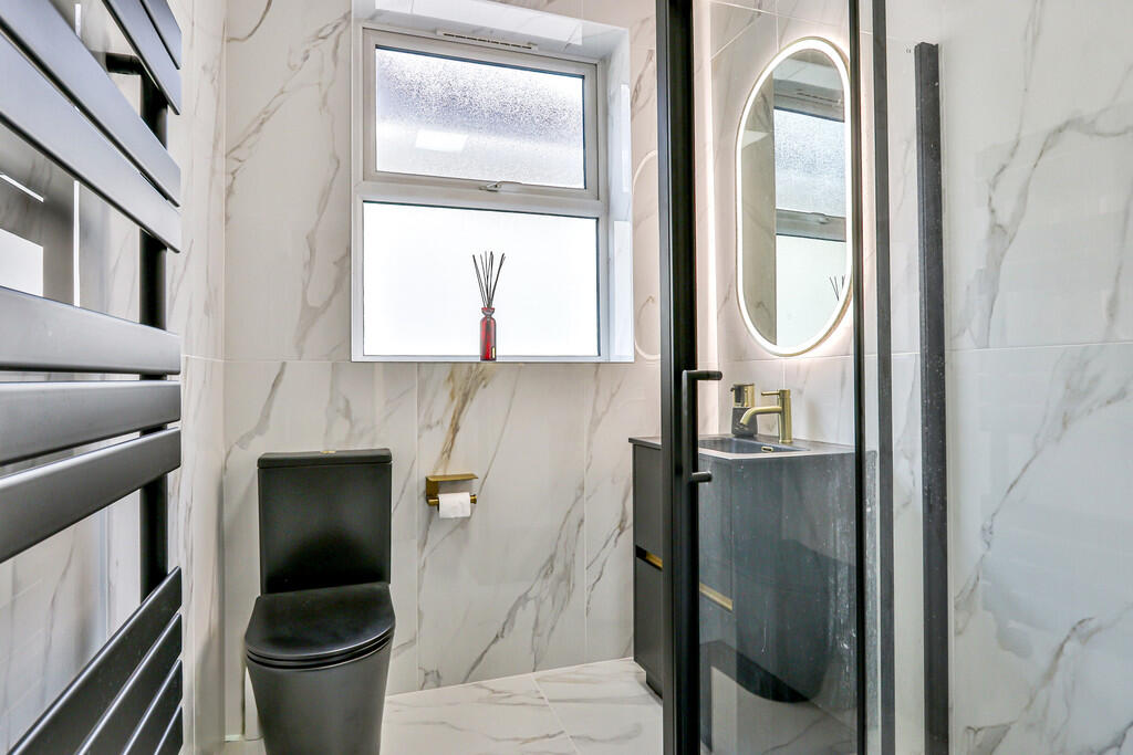 Additional image 16 of Pine Vale Crescent