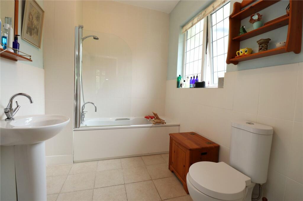 Additional image 10 of Highlands Road, Barton On Sea, Hampshire, BH25