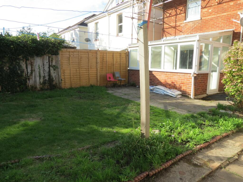 Additional image 14 of 6 bedroom Detached House in Charminster