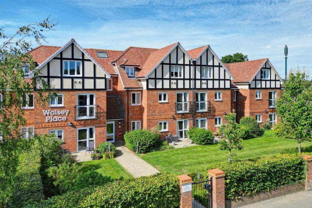 London Road, Hailsham, BN27