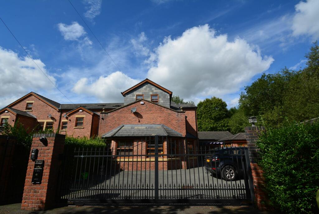 Brackley Lane, Bolton, BL5