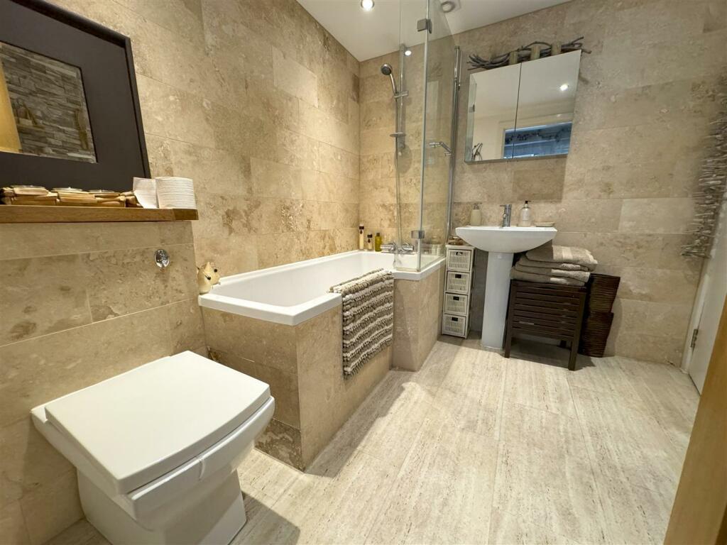 Additional image 9 of High Street, Littlehampton