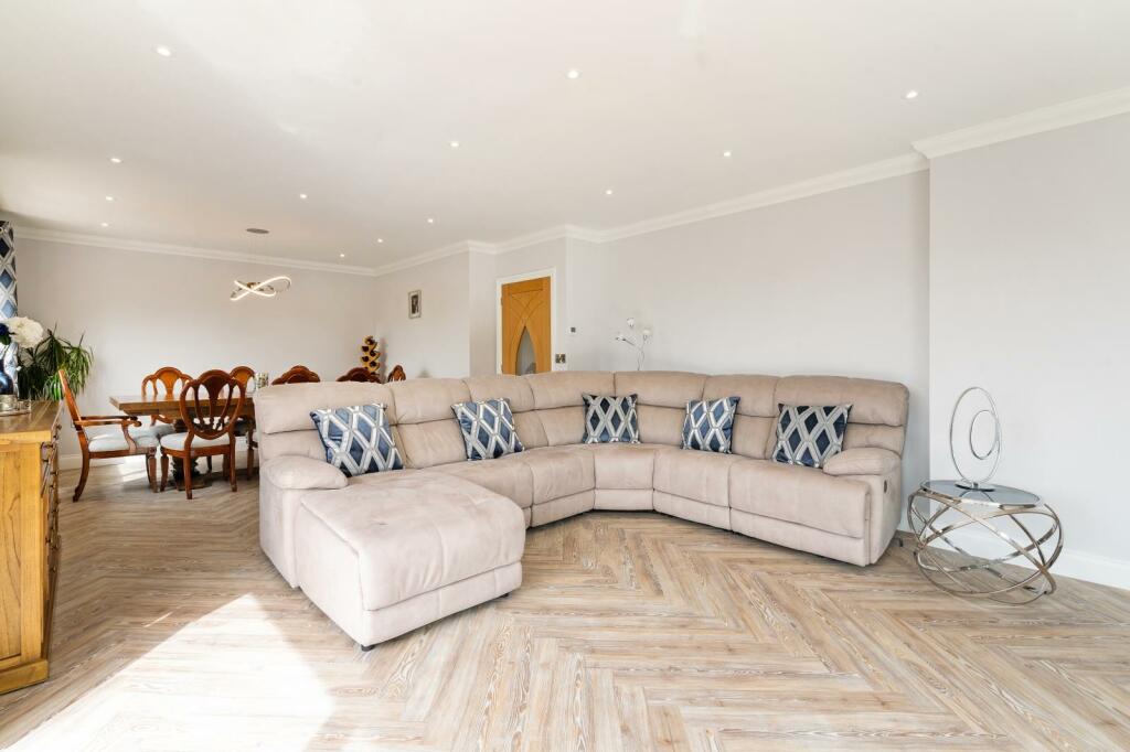 Additional image 8 of Boundary Drive, Colehill, Wimborne, Dorset, BH21