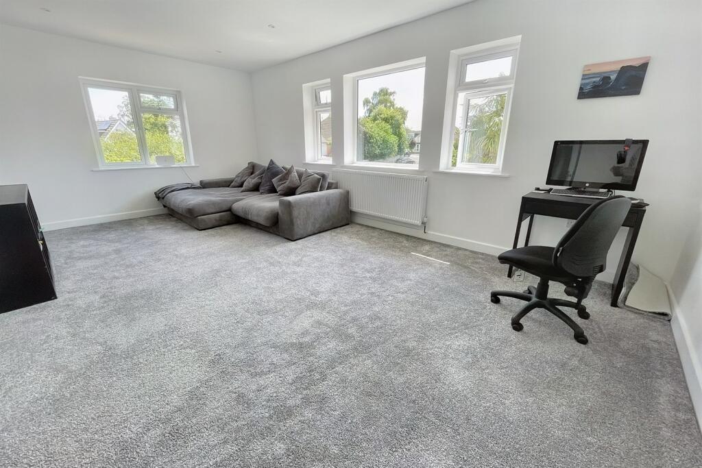 Additional image 7 of Queens Park