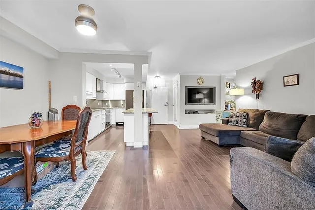 Additional image 11 of 1968 Main St Unit 409