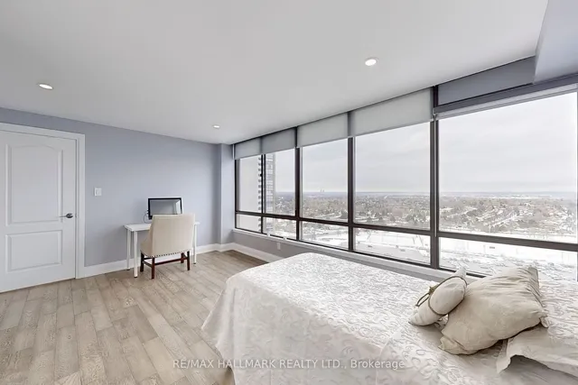 Additional image 24 of 65 Skymark Dr Unit 1707