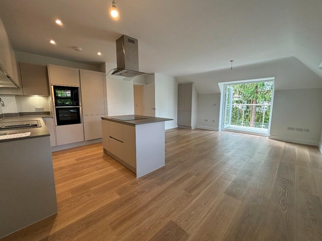 Additional image 2 of BH18 WOODLAND VIEW, Central Broadstone