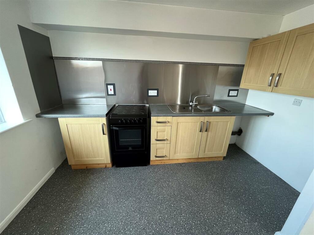 Additional image 10 of St. Winefrides Road, Littlehampton