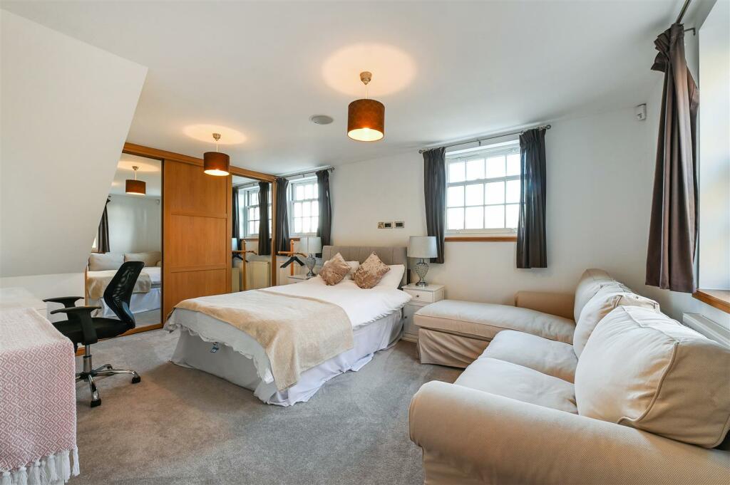 Additional image 8 of Anne Howard Gardens, Arundel