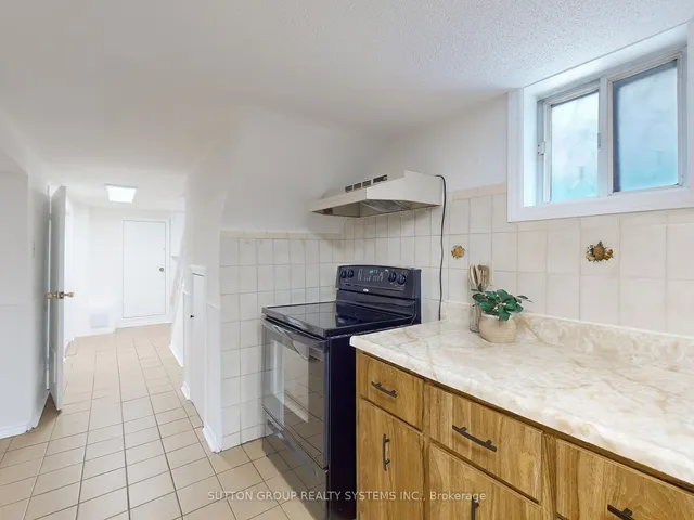 Additional image 15 of 511 Mcroberts Ave