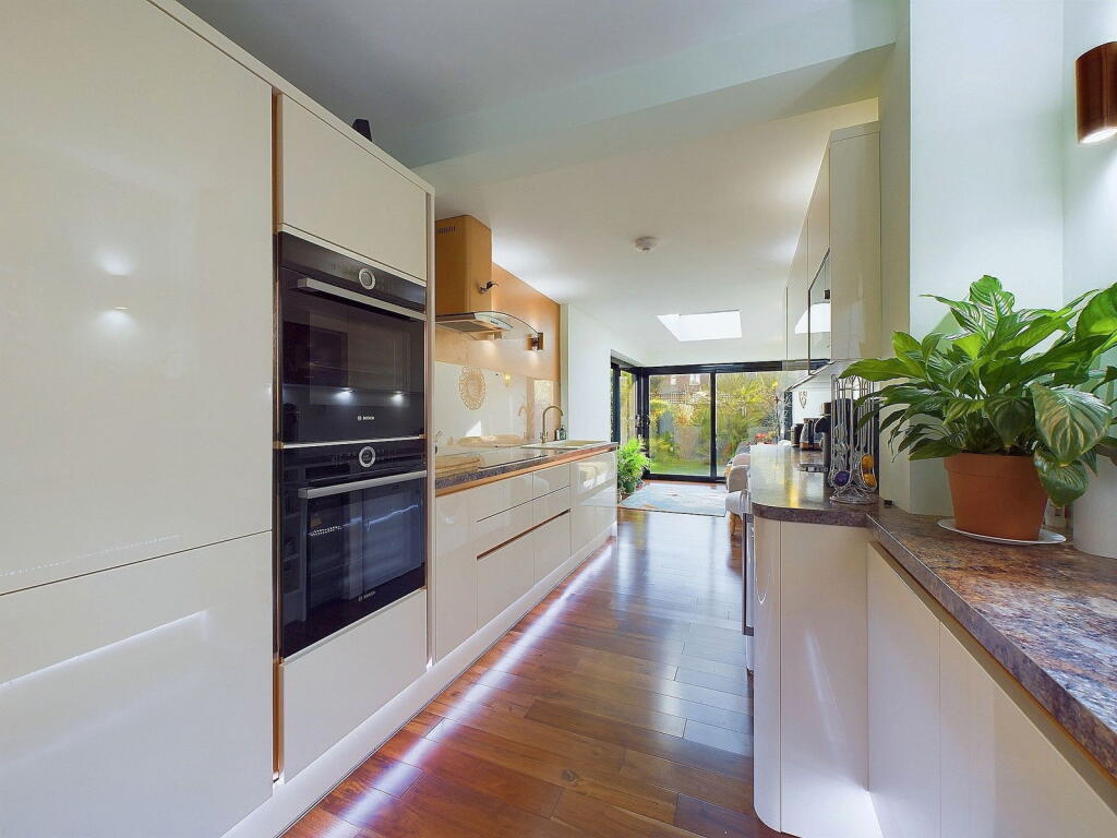 Additional image 31 of Reigate Road, Worthing, BN11