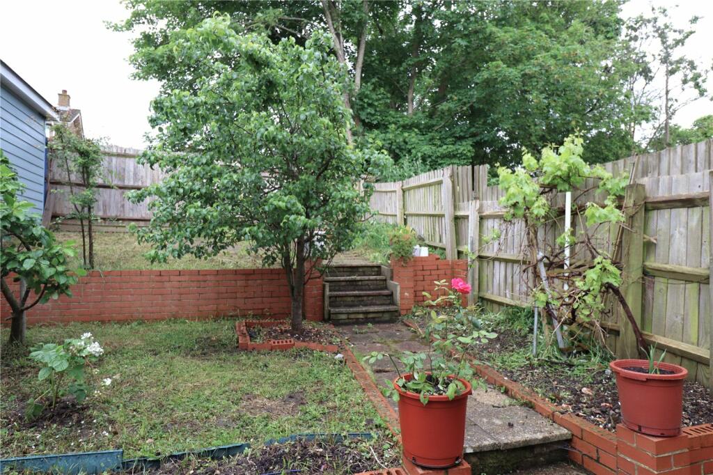 Additional image 7 of Willowdene Close, New Milton, Hampshire, BH25