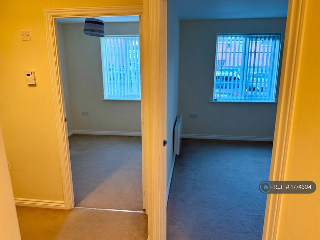 Additional image 3 of Langsett Court, Bradford, BD9