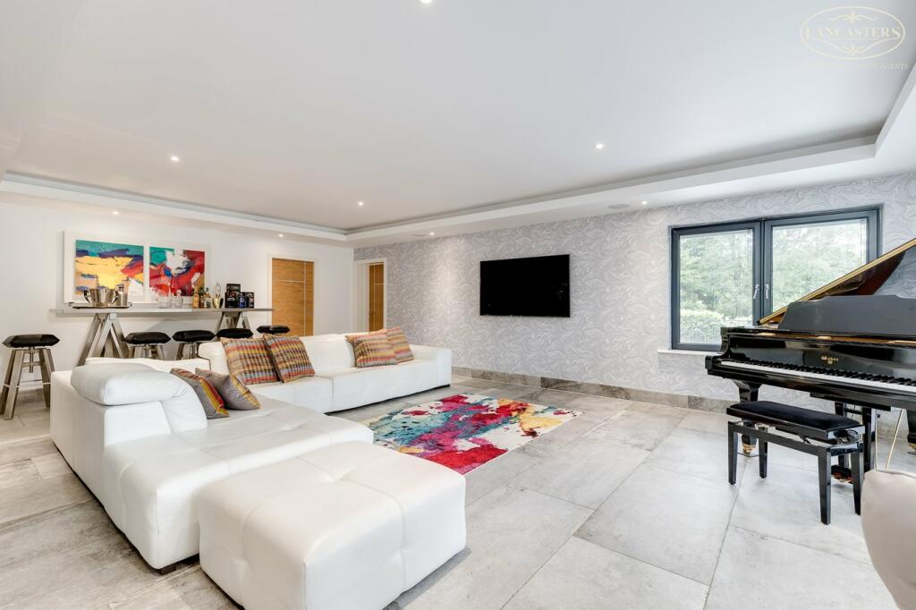 Additional image 4 of Ravenhurst Drive, Heaton, Bolton, BL1