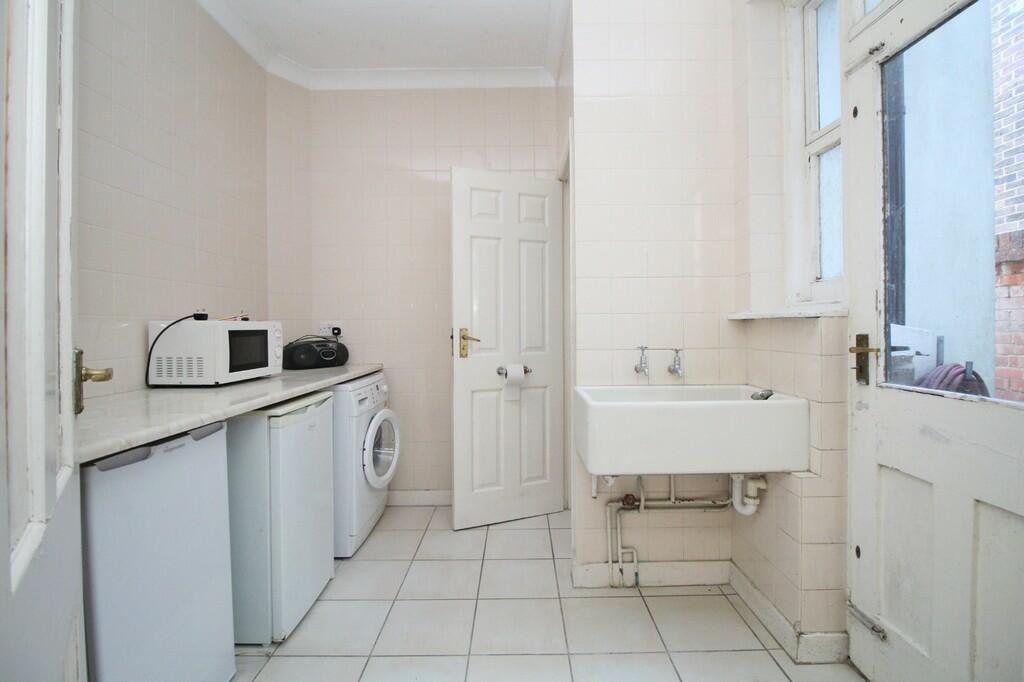 Additional image 16 of Ferndale Road, Hove