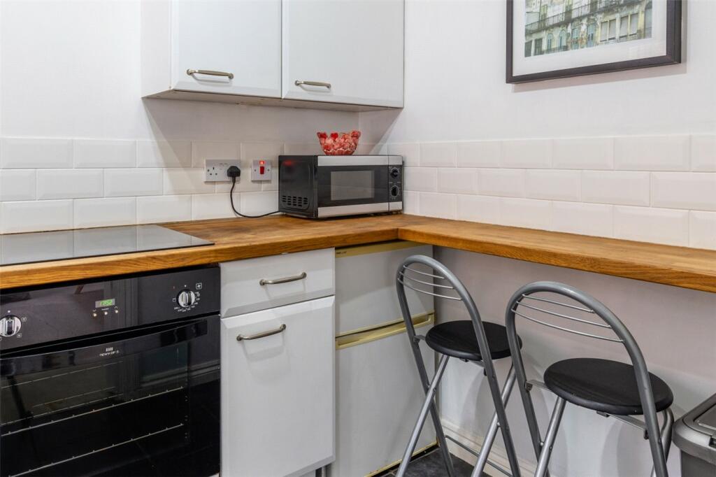 Additional image 8 of The Square, Wimborne, Dorset, BH21