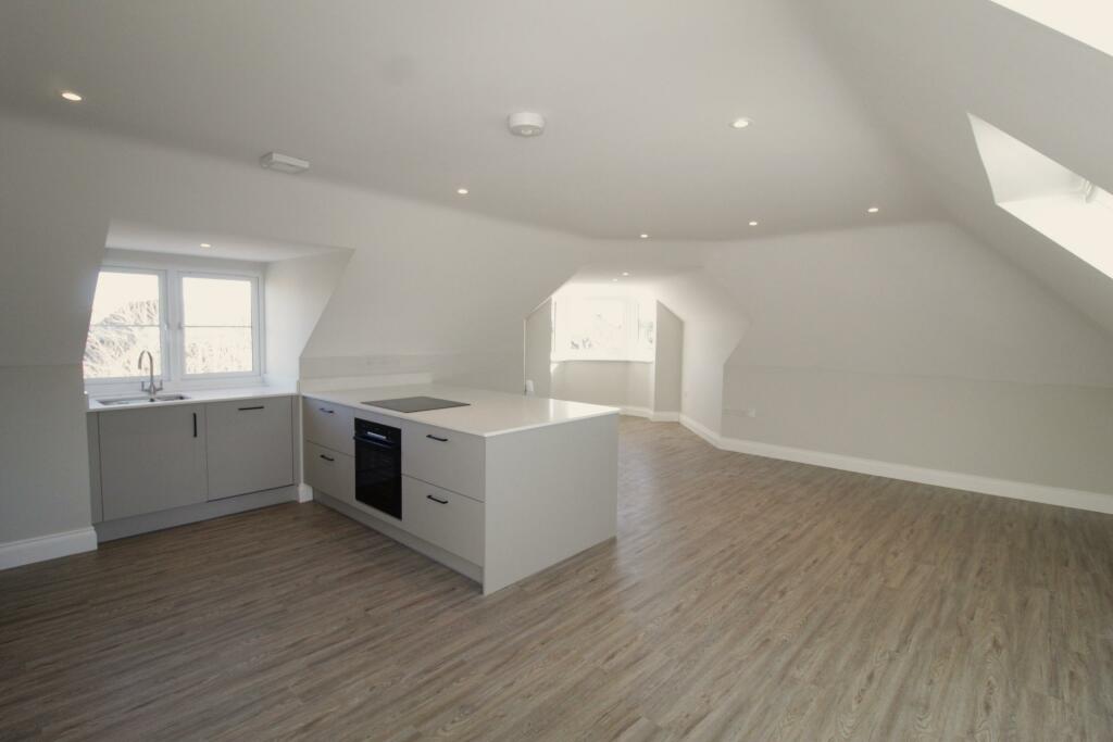 Additional image 7 of Bargates, Christchurch, BH23