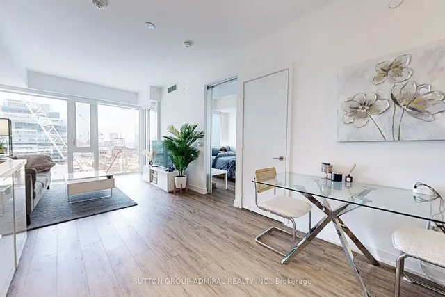 Additional image 10 of 158 Front St Unit 1412