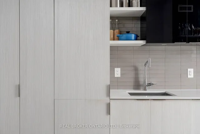 Additional image 14 of 6 Parkwood Ave Unit 401