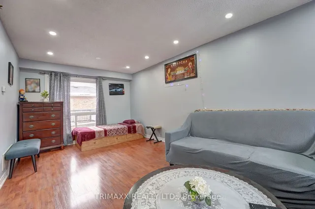 Additional image 9 of 77 Stoneledge Circ