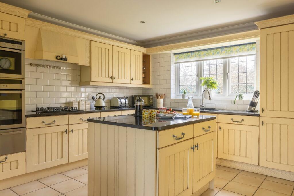 Additional image 17 of Willingdon Road, Eastbourne