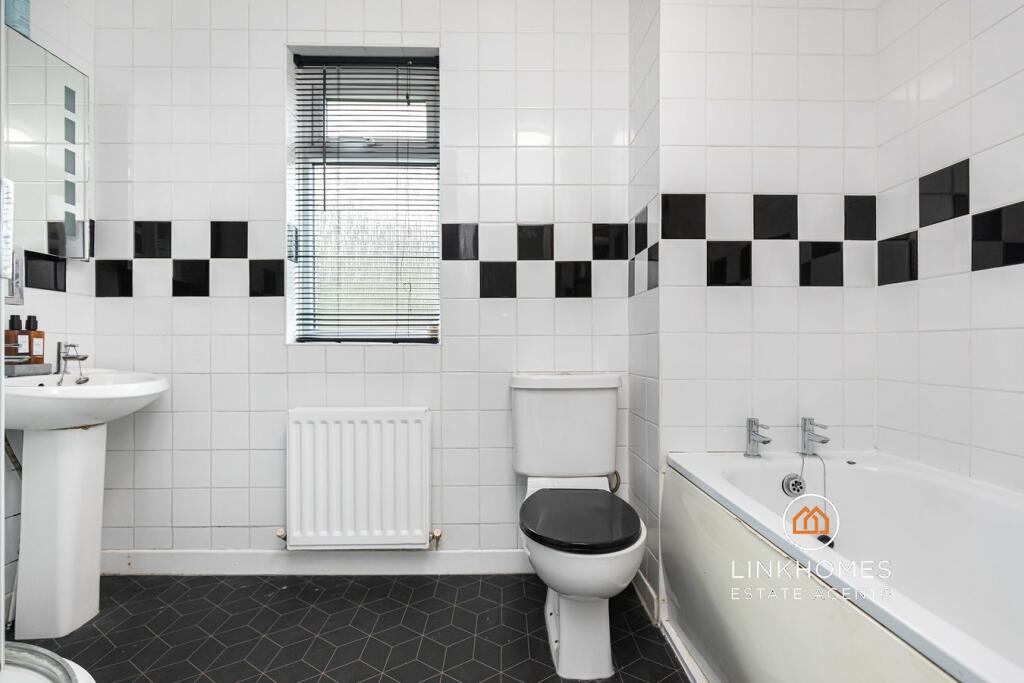 Additional image 12 of Greenhayes, Broadstone, BH18