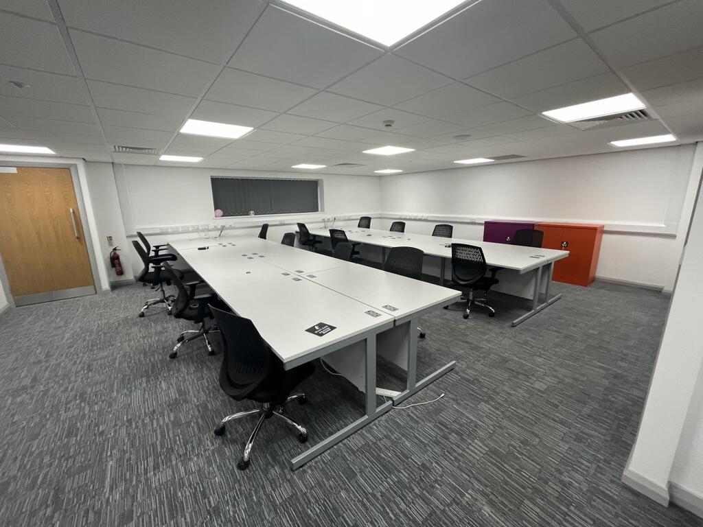Additional image 4 of LOSTOCK SUITE, PARAGON BUSINESS PARK, CHORLEY NEW ROAD, BOLTON, GREATER MANCHESTER, BL6 6HG