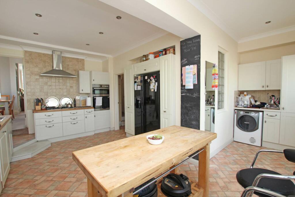 Additional image 17 of Cliff Road, BN20 7RU