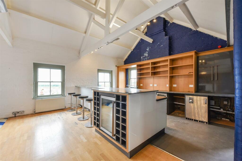 Additional image 15 of Tarrant Street, Arundel