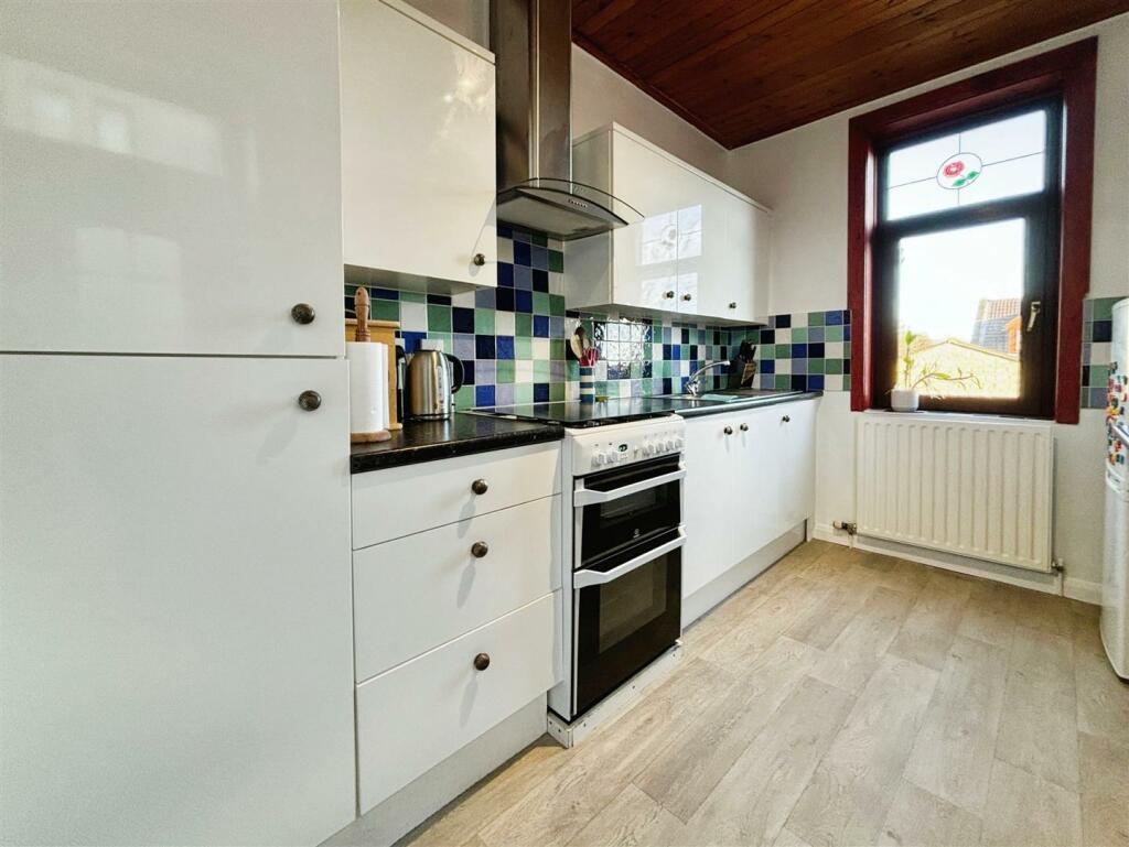 Additional image 8 of Moorside Road, Eccleshill, Bradford, BD2 3RD