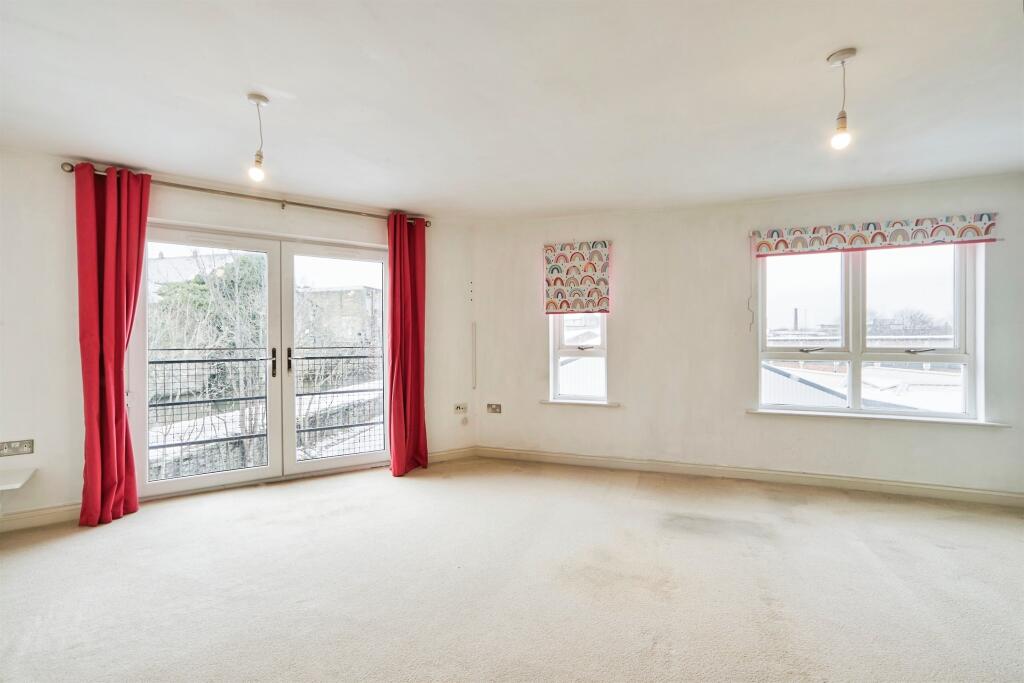 Additional image 4 of View Croft Road, Shipley