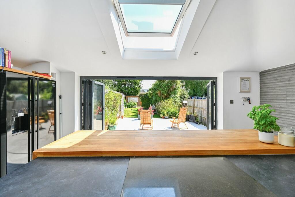 Additional image 5 of Wembley Avenue, Lancing, West Sussex, BN15