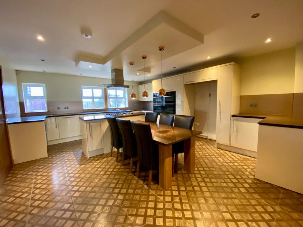 Additional image 8 of Morris Fold Barn, Slack Fold Lane, Farnworth, Bolton, Lancashire, BL4 0LJ